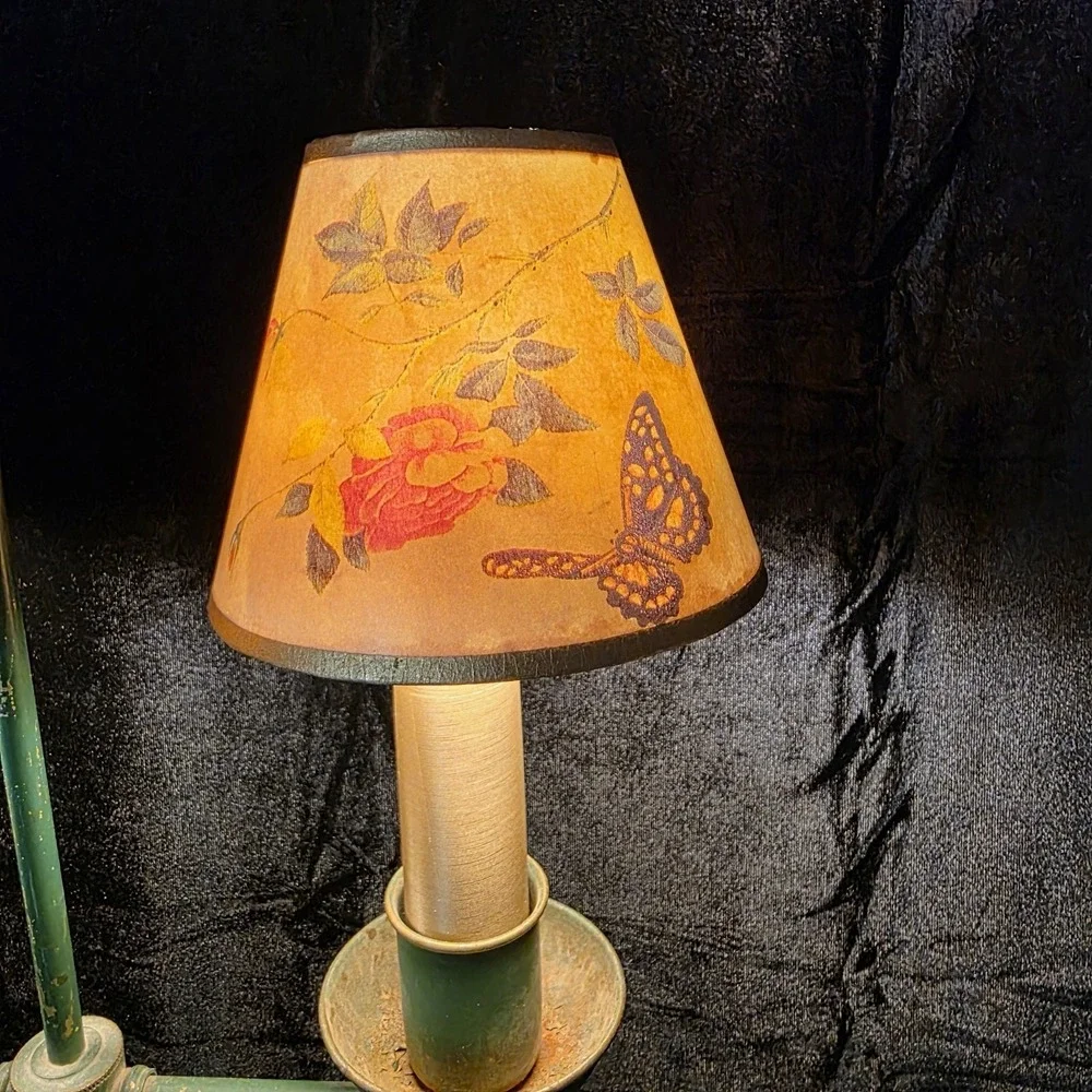 VTG Toleware Bouillotte-style Green 3-way lamp, 2 Arm w Shades. Mix of Old & New